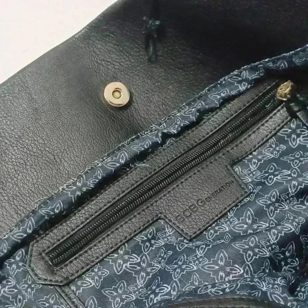 BCBGENERATION Bag - Picture 10 of 11